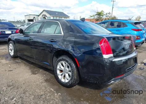 2016 Chrysler 300 Anniversary Edition z USA, uszkodzony, nr VIN 2C3CCAAG9GH128513
